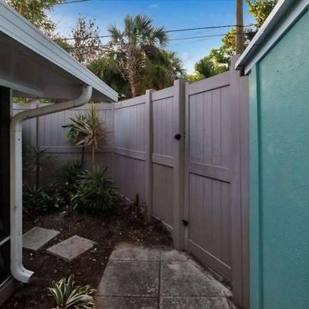 Charming Studio W Pool One Mile To Beach Pets Welcome Lake Worth Beach Zewnętrze zdjęcie