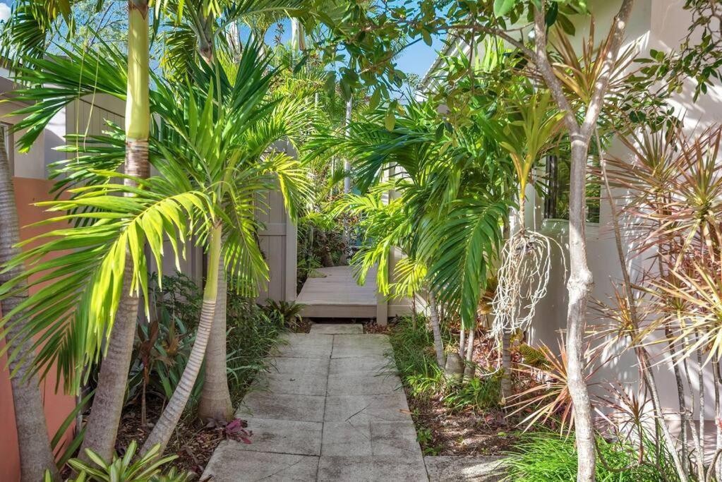 Charming Studio W Pool One Mile To Beach Pets Welcome Lake Worth Beach Zewnętrze zdjęcie